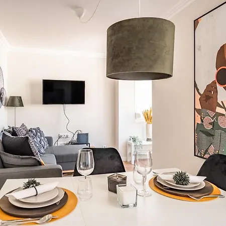 Akicity Santos Light Apartment Lisbon