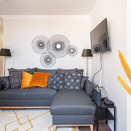 Apartment Akicity Santos Light Lisbon